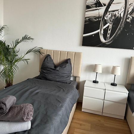 Monteur-& Ferienwohnung Eichmann Dresden Exteriör bild