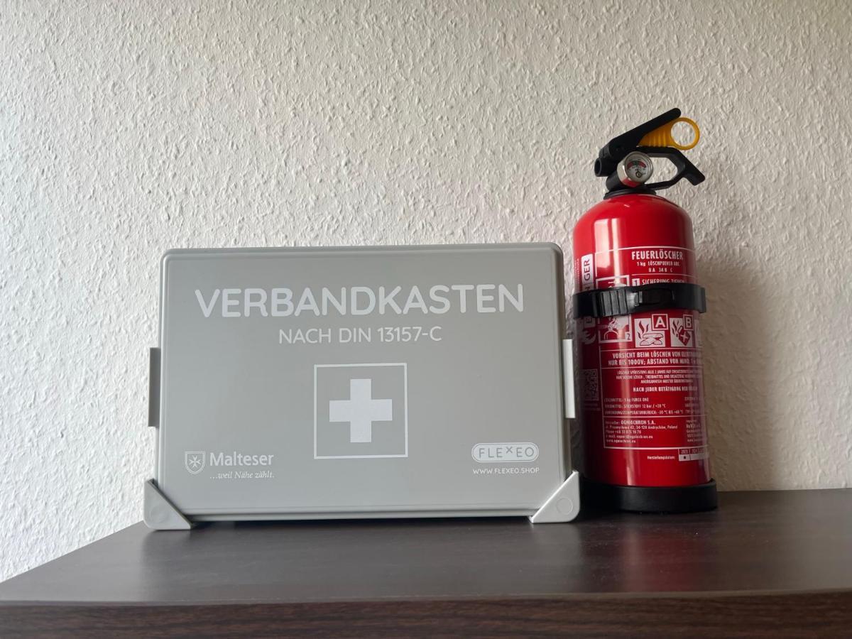 Monteur-& Ferienwohnung Eichmann Dresden Exteriör bild